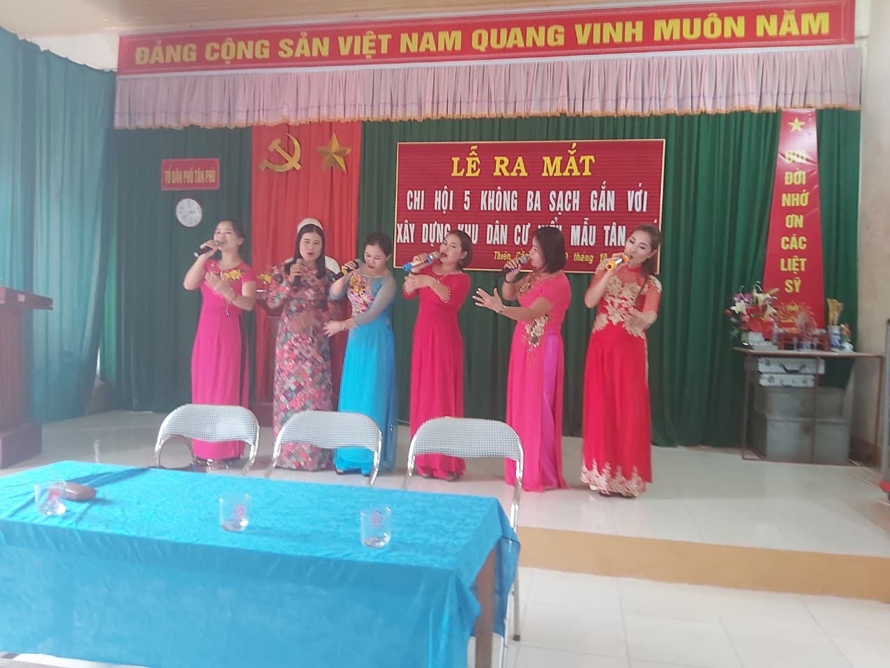 văn nghệ lễ ra mắt